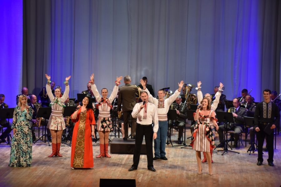 «Армія з народом» у Запорізькій обласній філармонії